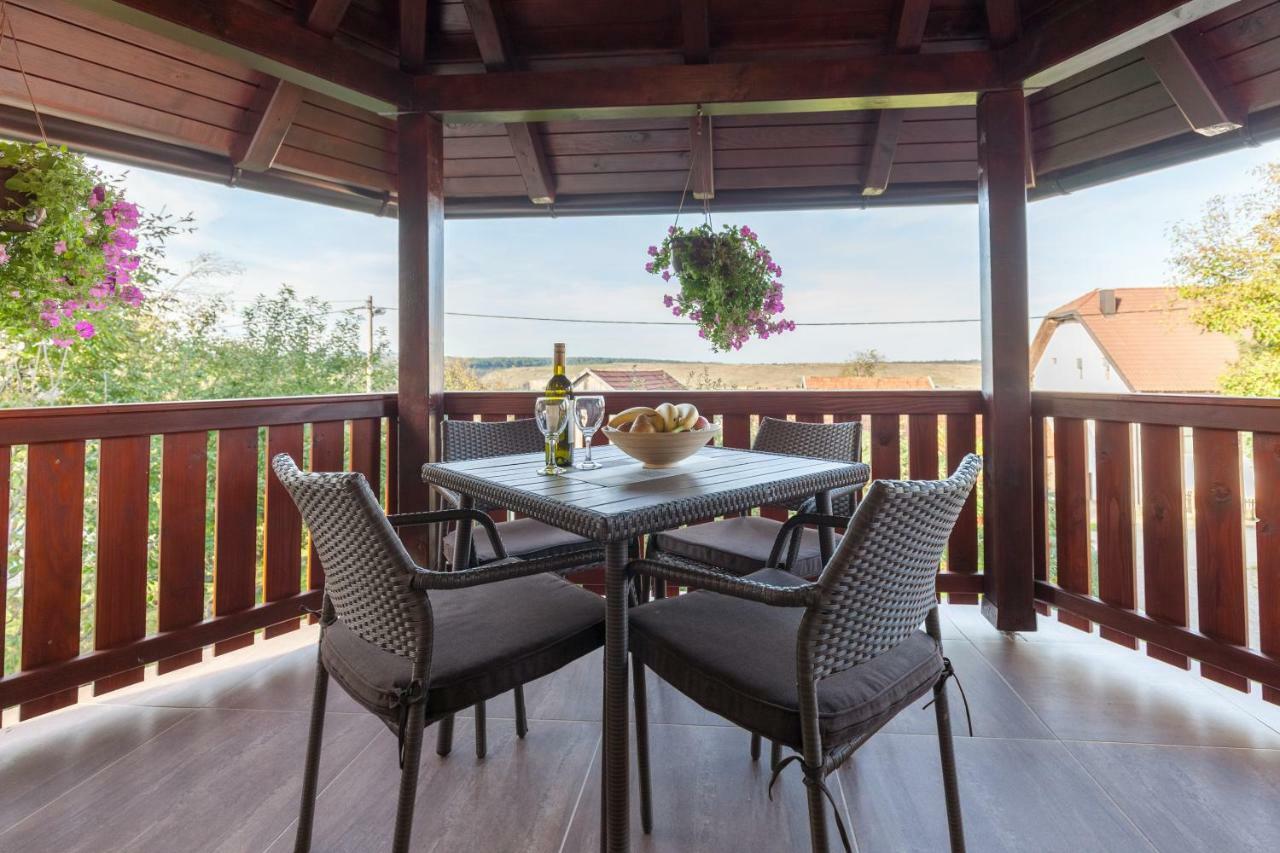 Apartment Ivan & Iva Gornji Vaganac Экстерьер фото