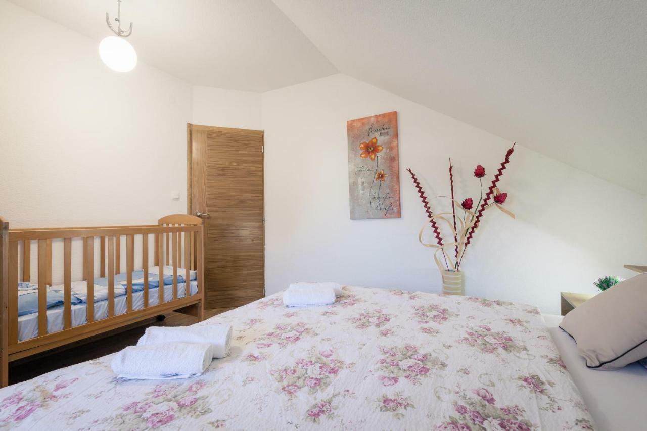 Apartment Ivan & Iva Gornji Vaganac Экстерьер фото