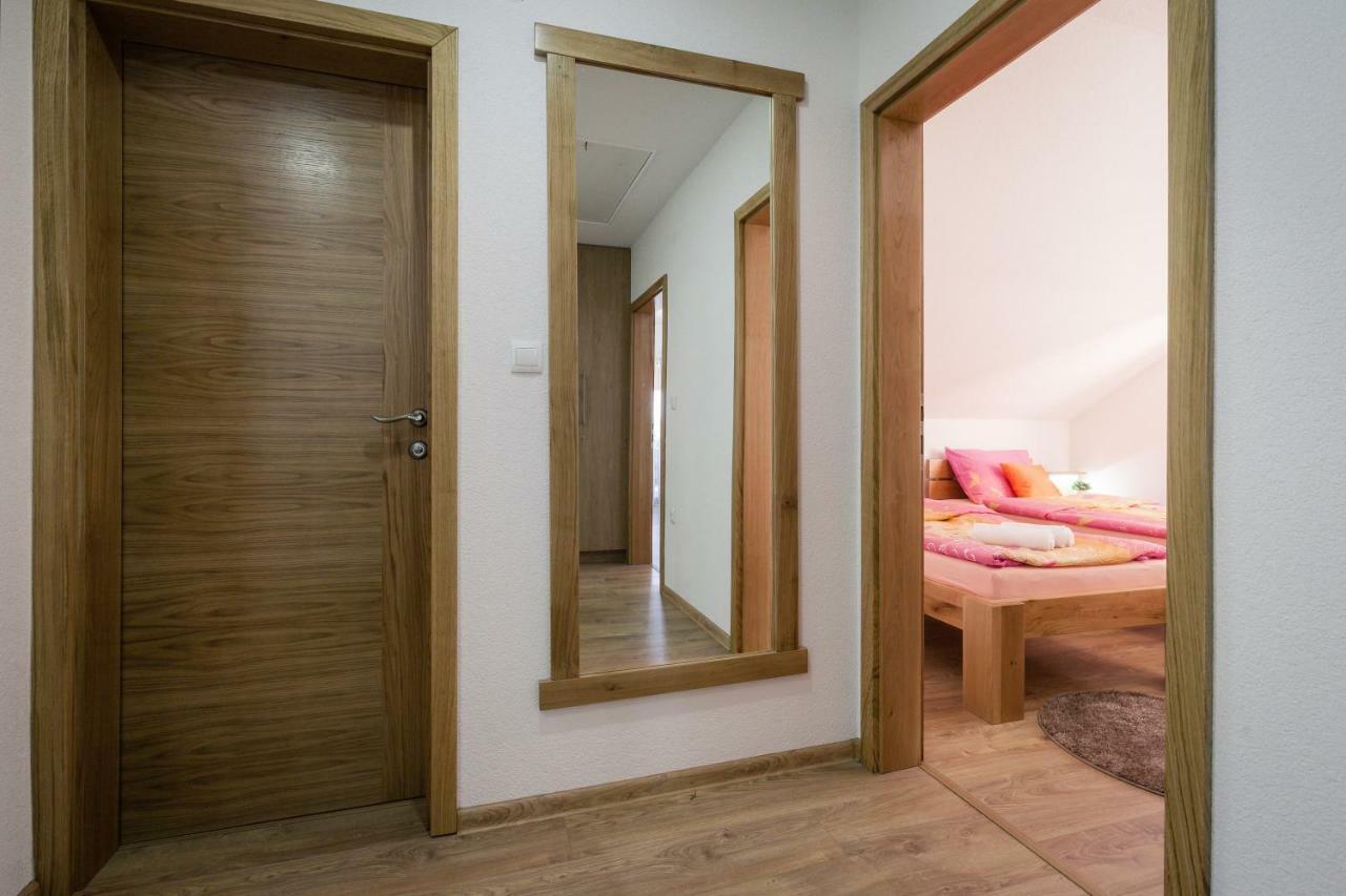 Apartment Ivan & Iva Gornji Vaganac Экстерьер фото